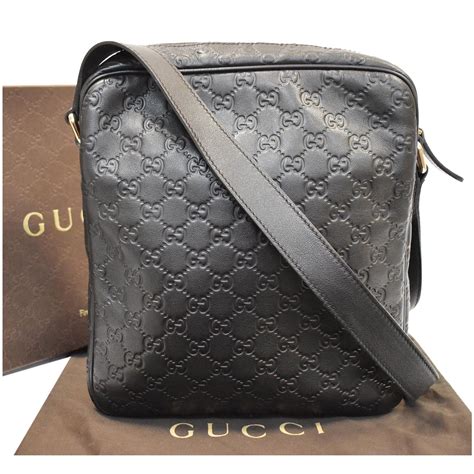 Small messenger bag in Black Guccissima Leather 